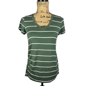 Juniper Ln Maternity Green Shirt Size Large